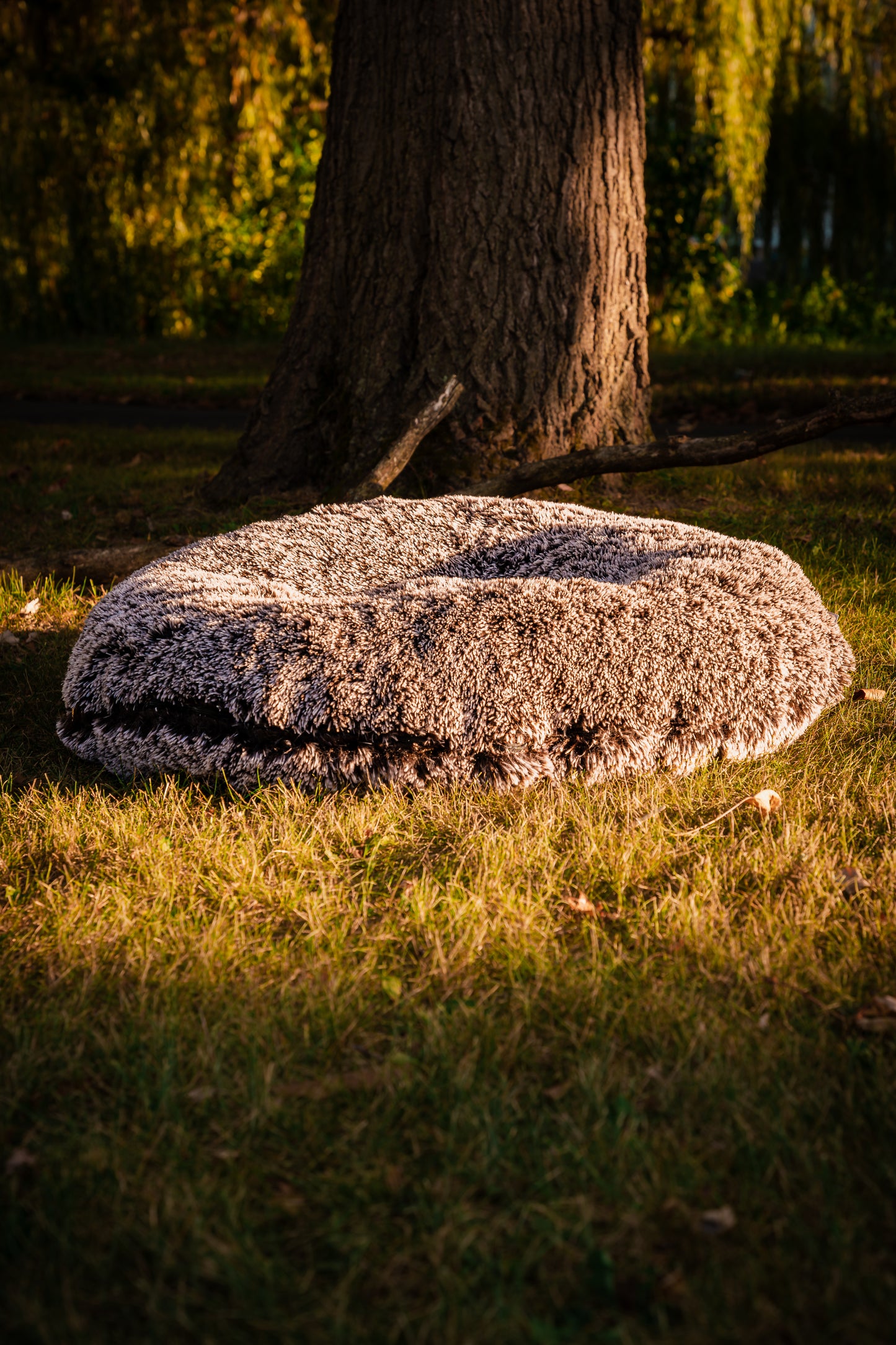BAGEL DOG BED | ECO-FRIENDLY PLUSH ROUND BED WITH WASHABLE COVER